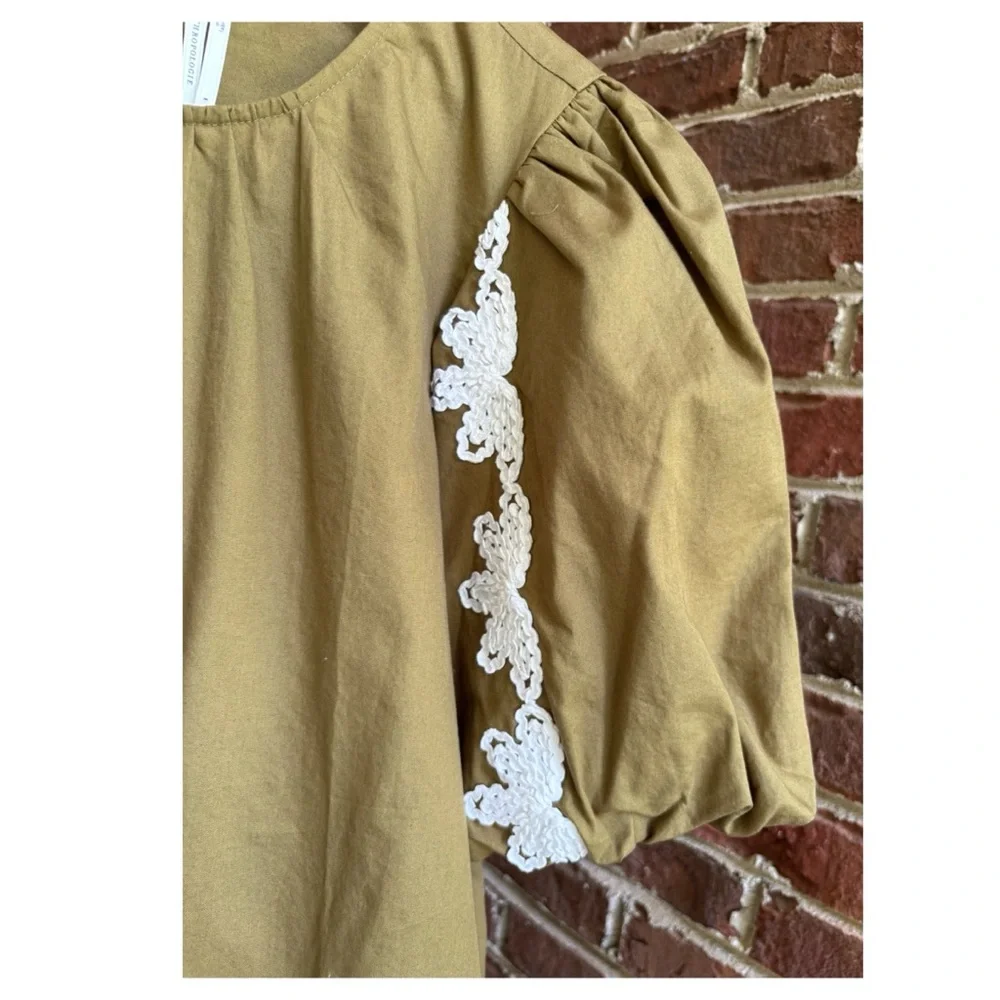 NWOT Anthropologie Appliqué Top in Olive  Size Medium_5